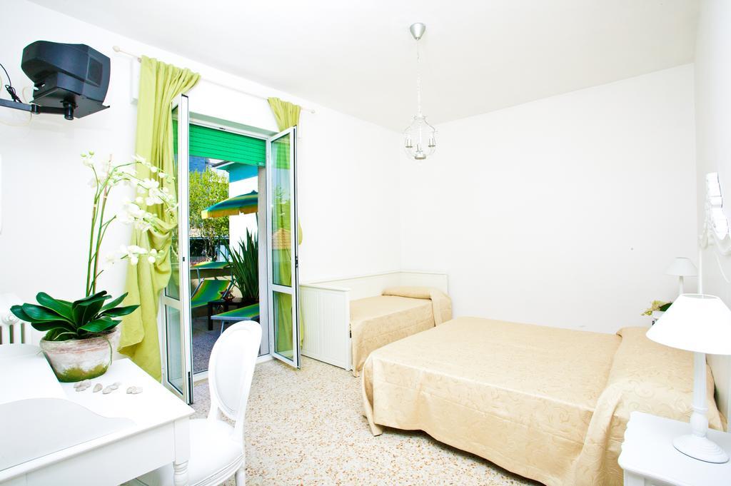 Hotel Hotel Holiday Park 3*