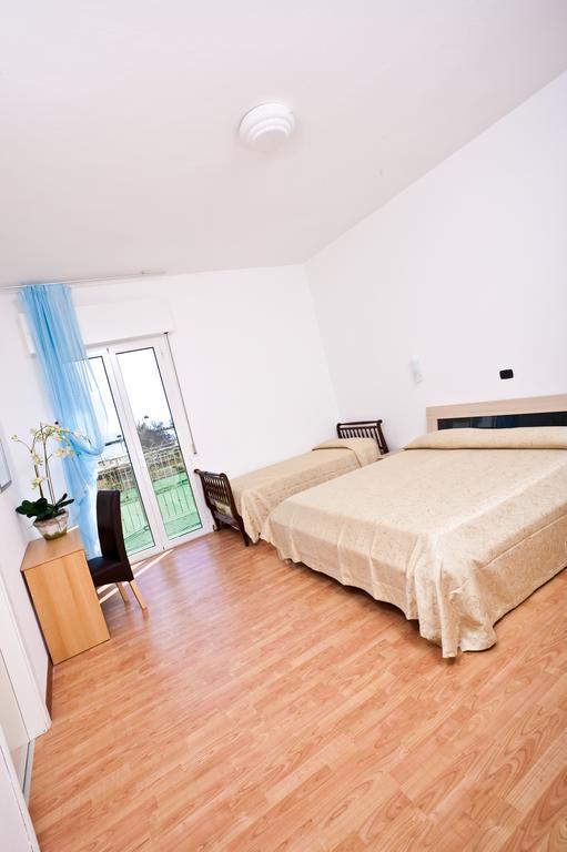 Hotel Holiday Park